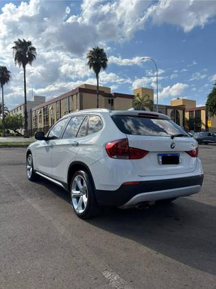 BMW X1 2.0 16V TURBO GASOLINA SDRIVE20I 4P AUTOMÁTICO BMW X1 2.0 16V TURBO GASOLINA SDRIVE20I 4P AUTOMÁTICO
